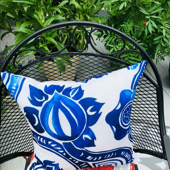 Outdoor & Indoor, Pillow. Custom made. Pre-stuffed - Picture 8 of 8